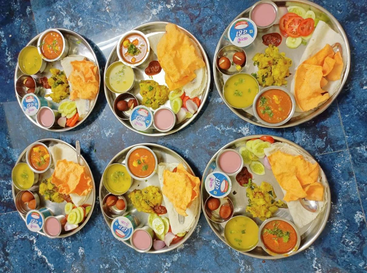 Shree Vighnaharta Cottage Alībāg Eksteriør bilde